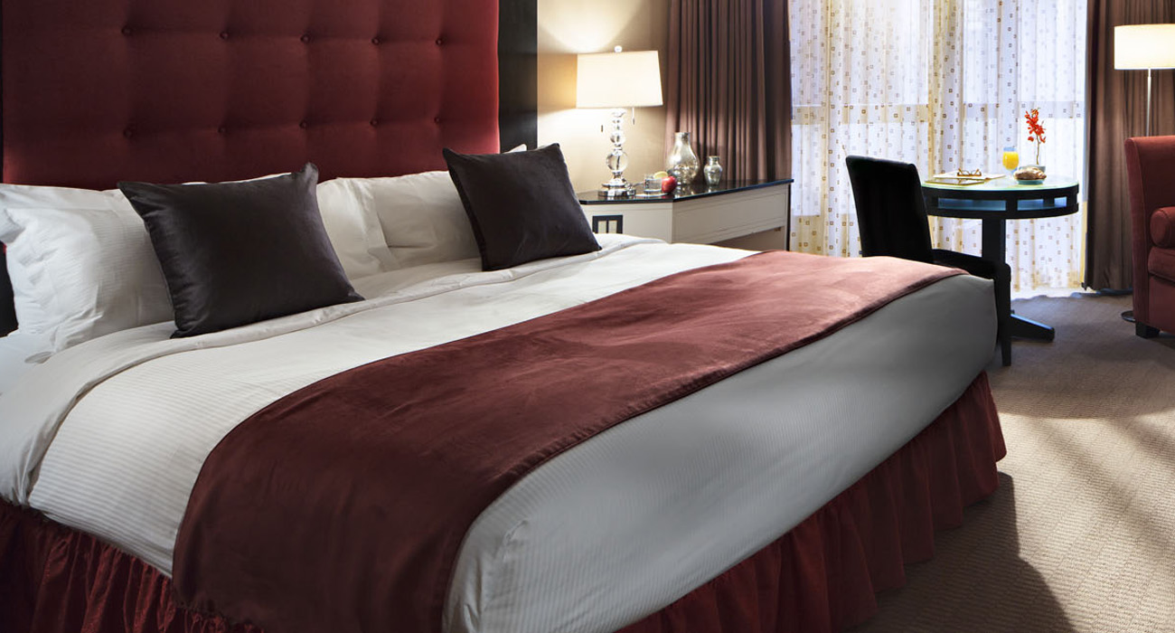 Metropolitan Hotel Vancouver luxury hotel best rates, specials & packages online